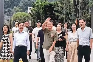 闵鹿蕾：山东正常来讲是前八水平 像高诗岩这些外线球员很有特点