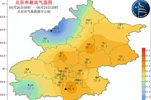 当时啥情况啊？巴黎队内抢圈队友传给梅西，姆巴佩两大脚全部干飞